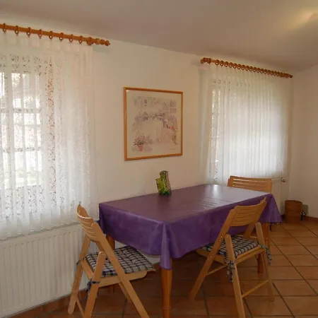 Apartment Weingarten *